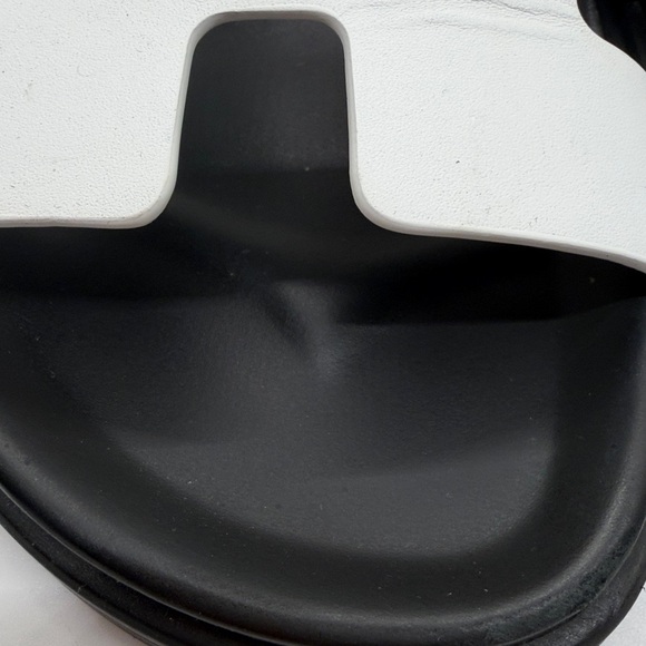 Hermes Black and White Women's Sandals - Picture 16 of 17
